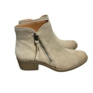 White Mountain Altos Boots Suede Block Heel Ankle Bootie
